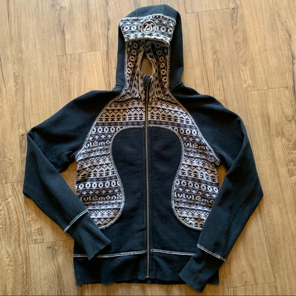 Gently used women’s Lululemon scuba hoodie